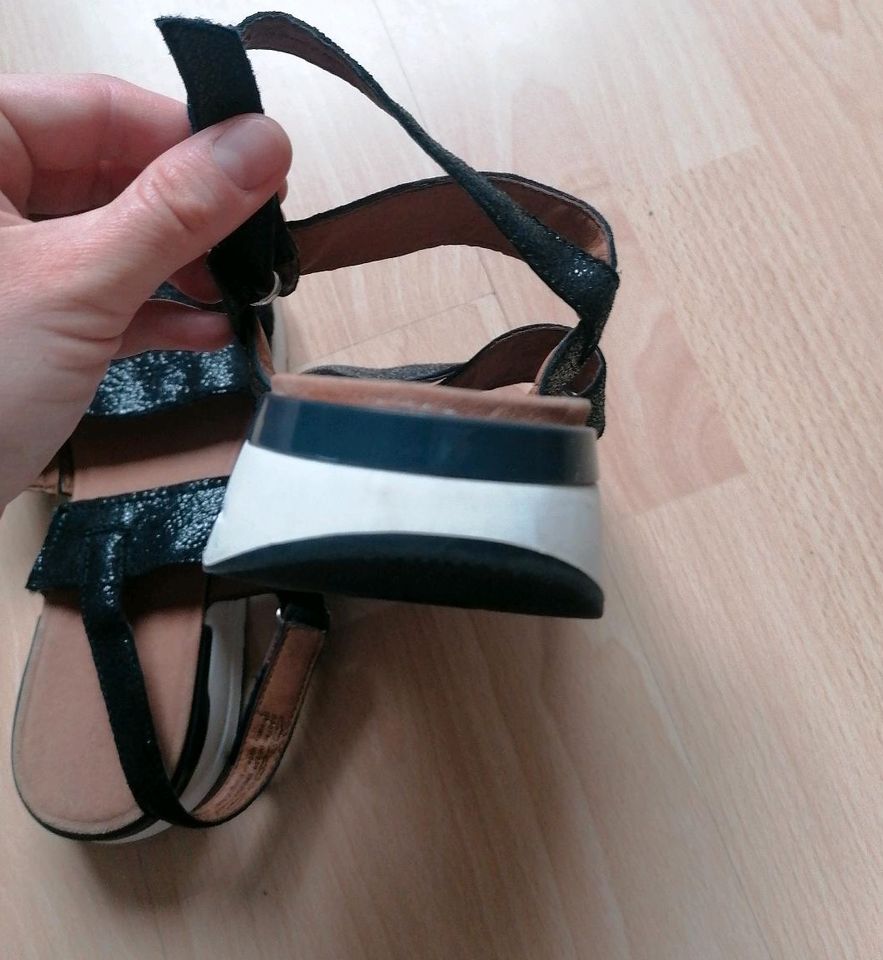 Caprice Sandalen Leder geglizert 39 schwarz in Wadgassen