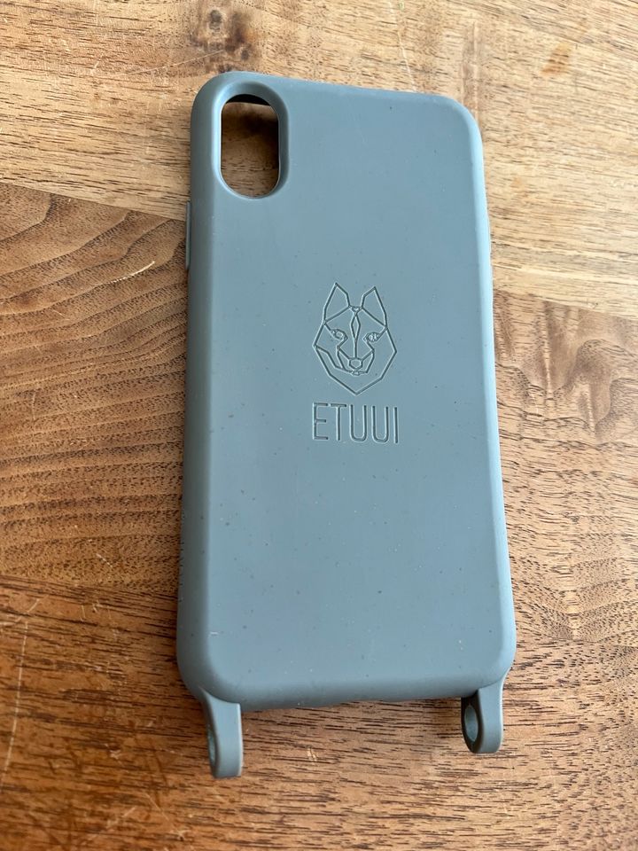 Etuui Apple iPhone XS Handyhülle , grau, mit Ösen in Eisingen