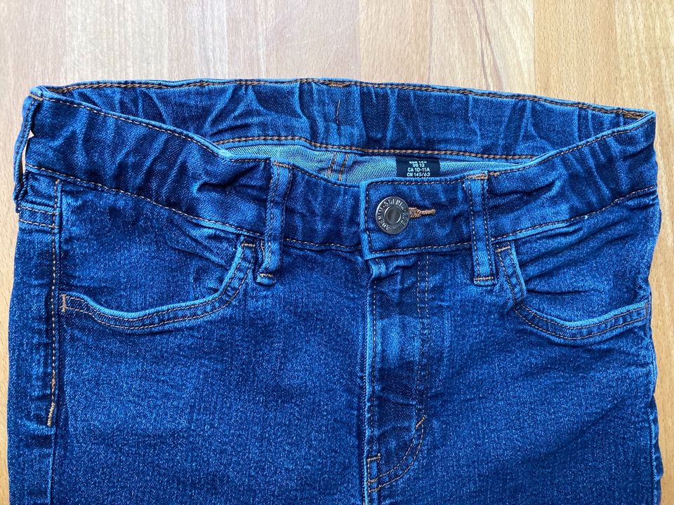 Jeans für Jungen (H&M, Gr. 146) in Stuttgart