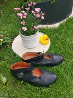 Damenschuhe von Think neuwertig Niedersachsen - Göttingen Vorschau