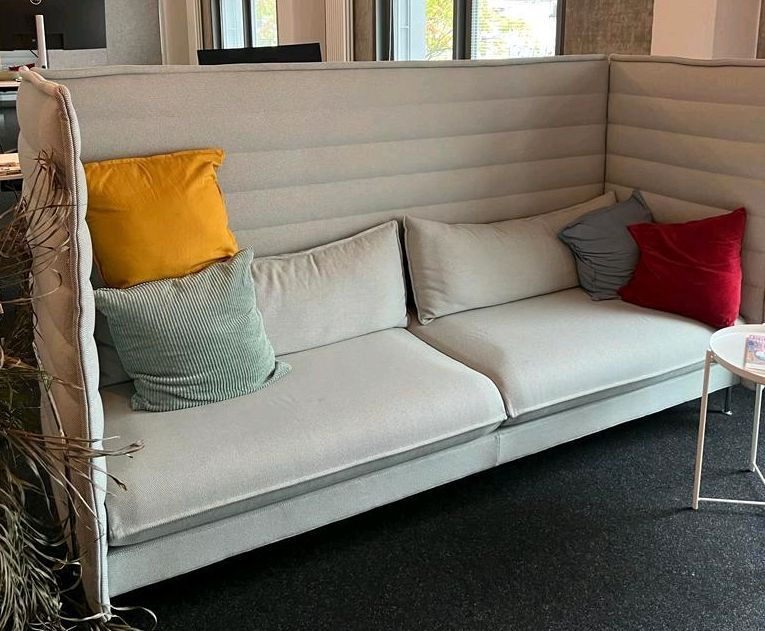 VITRA Alcove Sofa Couch 3 Sitzer - NEUWERTIG - mit Kissen in Berlin