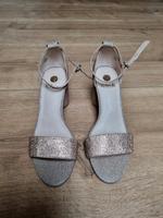 Riemen Sandalen  Blockabsatz La Strada Gr. 38 Bayern - Leiblfing Vorschau