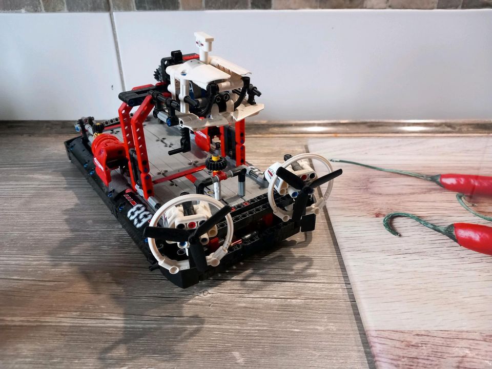 Lego Technik 42076 Hovercraft Komplett in Oberhausen