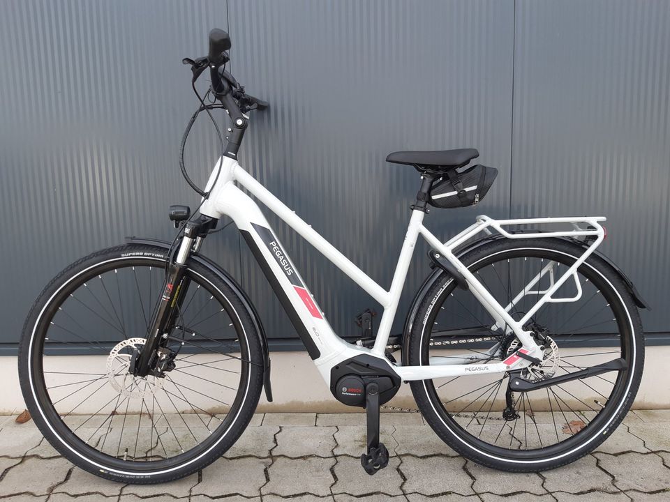 PEGASUS Solero EVO 9 Damen E-Pedelec City/Trekkingrad Rh: 50 cm in  Nordrhein-Westfalen - Dorsten | Gebrauchte Damenfahrräder kaufen | eBay  Kleinanzeigen ist jetzt Kleinanzeigen