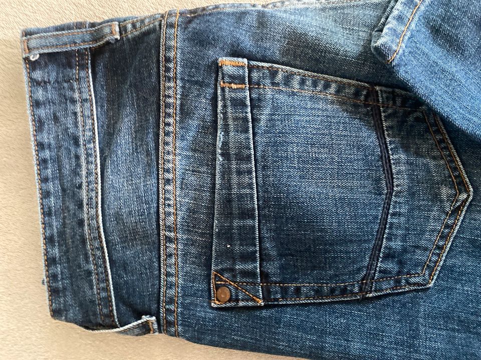 Jeans Cross Antonio Relaxed 29/32 in Kürten