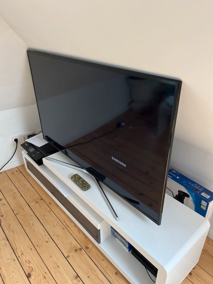 SAMSUNG LED TV  Flat, 55 Zoll, UHD 4K, SMART TV in Hamburg