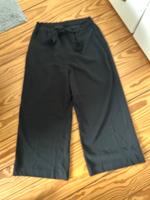 Culotte Hose schwarz Gina Tricot Größe 40 Frühling Sommer Schleswig-Holstein - Lübeck Vorschau