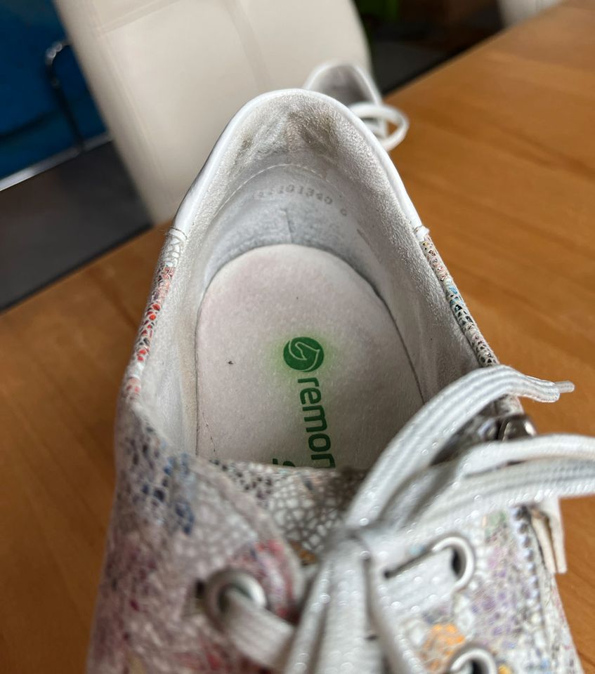 Remonte Soft Sneaker, Größe 45, Blumenmuster in Bergisch Gladbach