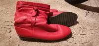Damenstiefel Leder rot Gr. 38 Sachsen - Ralbitz-Rosenthal Vorschau