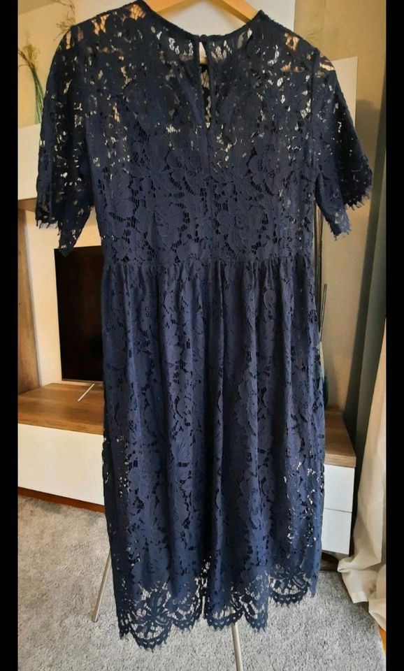 Spitzenkleid mit Unterkleid in blau von Pieces in Rheinfelden (Baden)