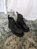 Dr. Martens Leder Stiefel Stiefeletten 6-Loch Schwarz 38 Wandsbek - Hamburg Eilbek Vorschau