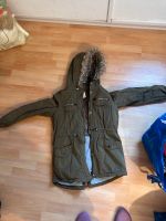 4 Stück Damen Jacke Mantel Leder Jacke Nordrhein-Westfalen - Gummersbach Vorschau