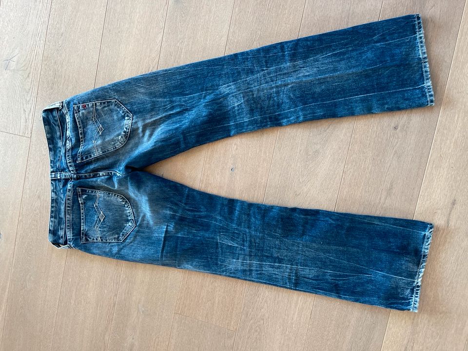 Replay Jeans Swenfani 28/32 wie neu inklusive Versand in Schöllnach