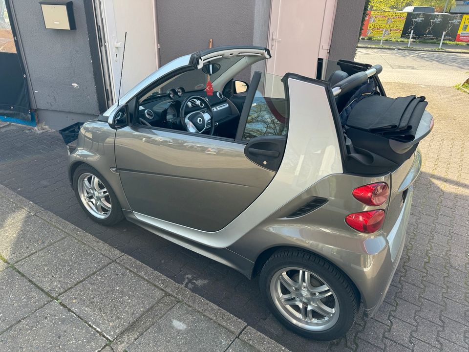 Smart Fortwo cabrio in Berlin