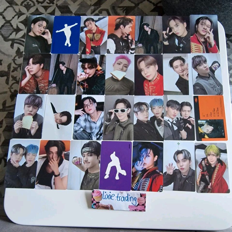 Ateez Photocards in Zell am Harmersbach