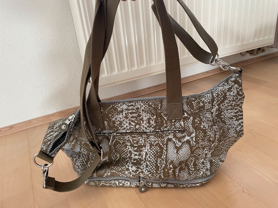 Kipling Vario-Shopper Golign erweiterbar in grünlich braun Silber in Bayern  - Weiden (Oberpfalz) | eBay Kleinanzeigen ist jetzt Kleinanzeigen