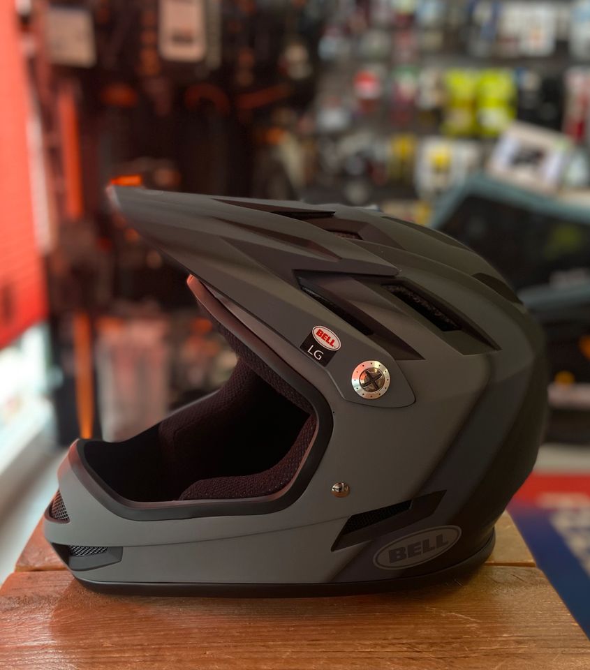 Bell Sanction™ Fullface Helm Gr. L NEU in Engelskirchen