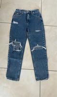Pull & Bear Mom Jeans ripped zerrissen blau S / 36 Hamburg-Nord - Hamburg Alsterdorf  Vorschau