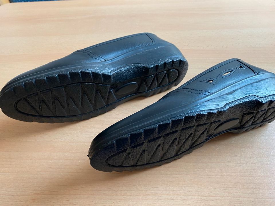 Damenschuhe Größe 40 Echtleder wie Neu in Halle