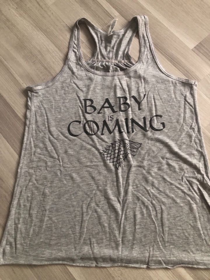 Baby is coming shirt, Gr. S, GOT in Würselen