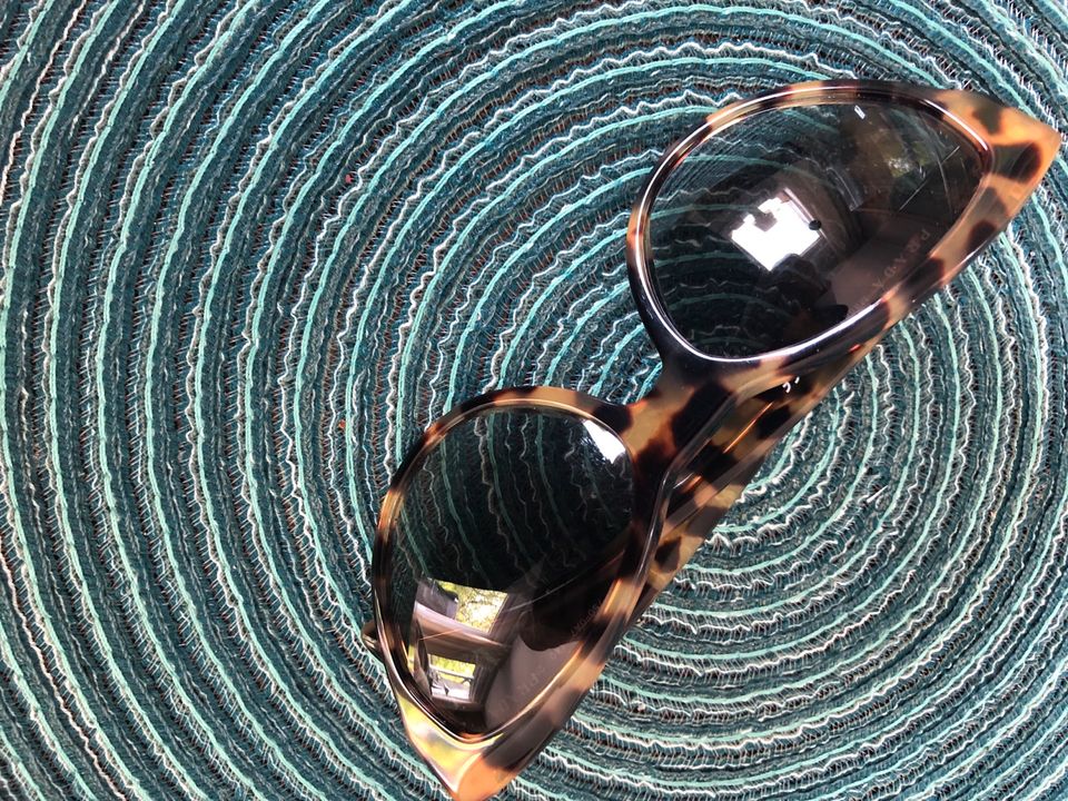 Sonnenbrille Prada Original mit Etui in Dortmund