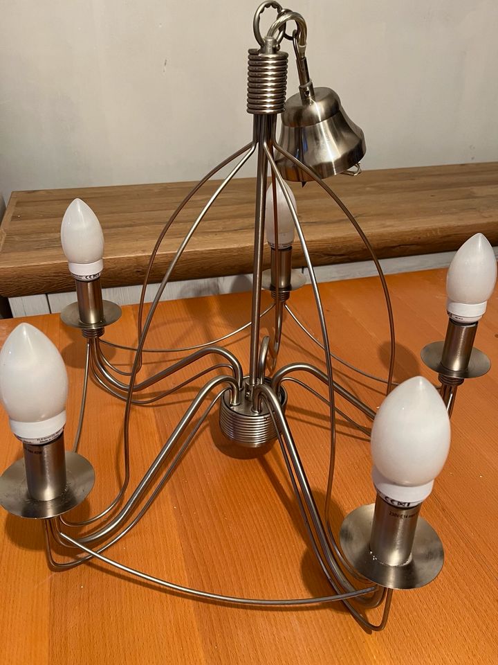 Deckenlampe in Neumünster