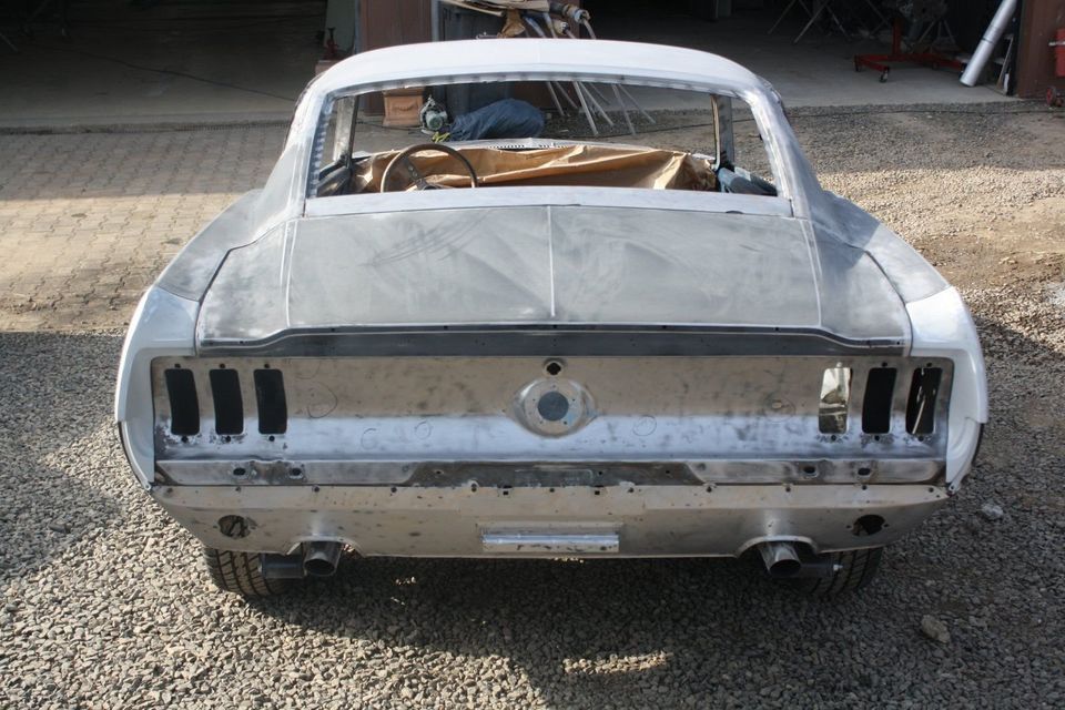 1965 1966 65 66 Ford Mustang Fastback Clone V8 289 rolling body in Stolberg (Rhld)