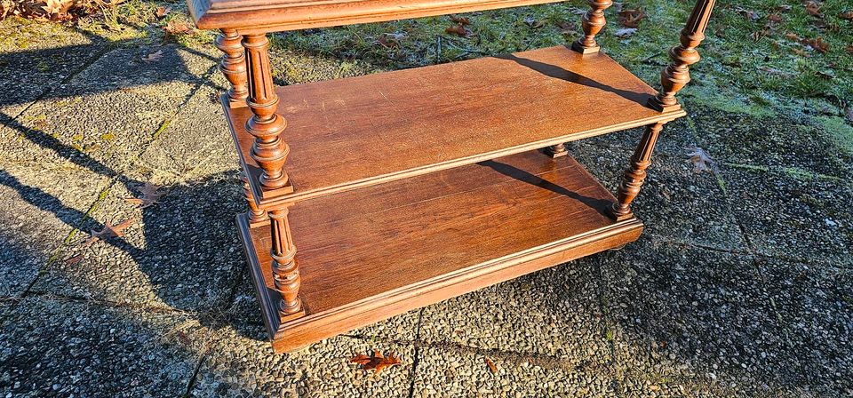 Altes antikes Regal Anrichte Sideboard Gründerzeit Eiche 1880 in Frickenhausen