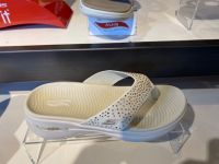 Sandale Flip Flops Zehentrenner Schuhe Skechers mit Fußbett Neu Nordrhein-Westfalen - Brühl Vorschau