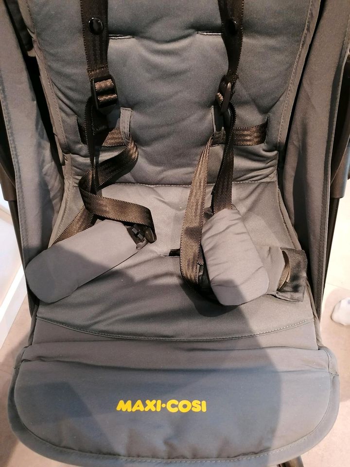 Wie neu! Maxi Cosi Buggy Mara in Oldenburg