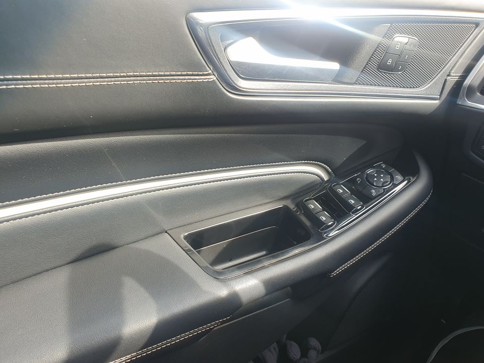 Ford Edge Vignale 4x4 Automatik Leder Navi ACC Klimasitze in Nonnweiler