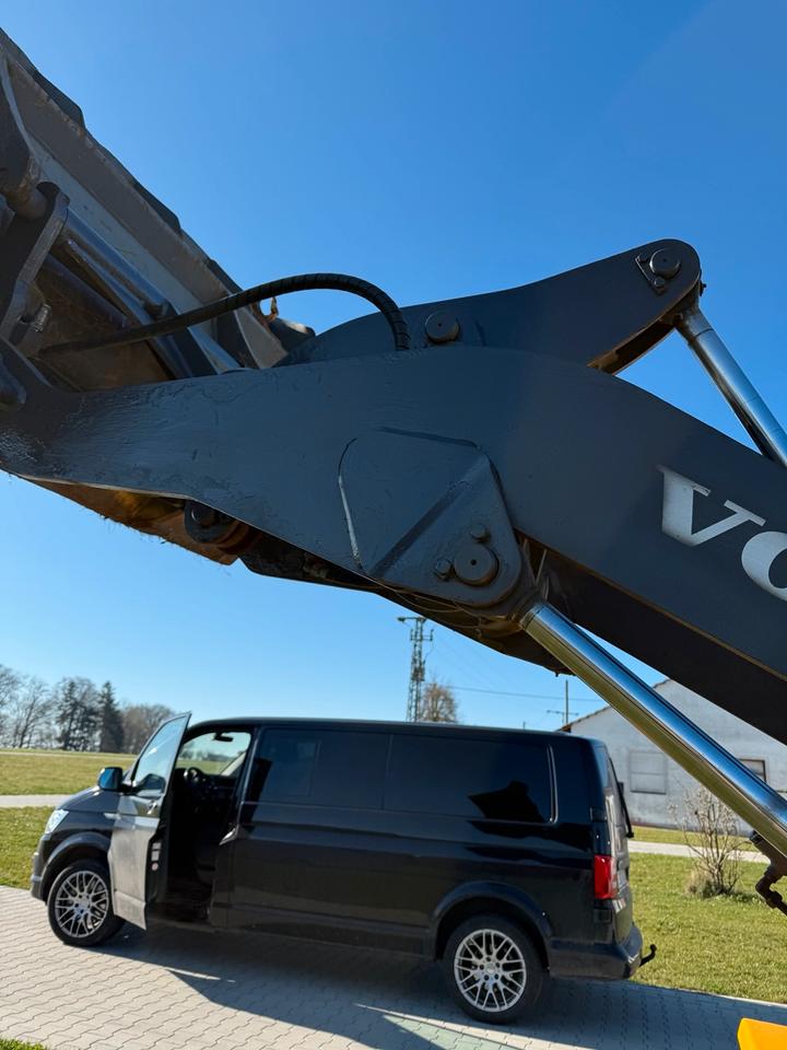 Radlader Volvo l30b pro bj05 Hoflader Cat Jcb Bruttopreis ! in Sankt Wolfgang