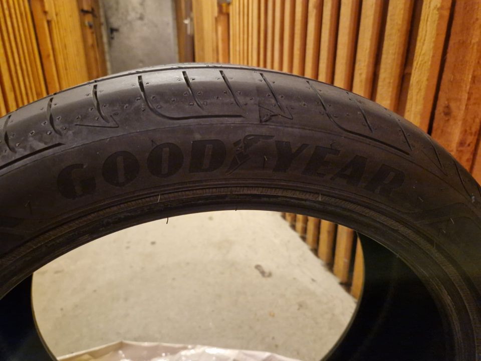 Sommerreifen 225/45 R19 96W Goodyear - 1 Stk. WIE NEU in Freiburg im Breisgau