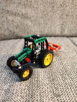 Lego Technic Traktor Bulldog mit Mähwerk oder ähnliches Konvolut Baden-Württemberg - Großrinderfeld Vorschau