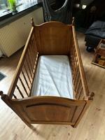 Pre-loved Babybett aus massivem Eichenholz Innenstadt - Köln Altstadt Vorschau