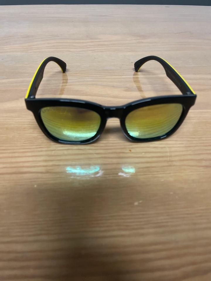 Kinder Crocs Sonnenbrille nur 4-5 mal getragen kein Kratzer in Dortmund