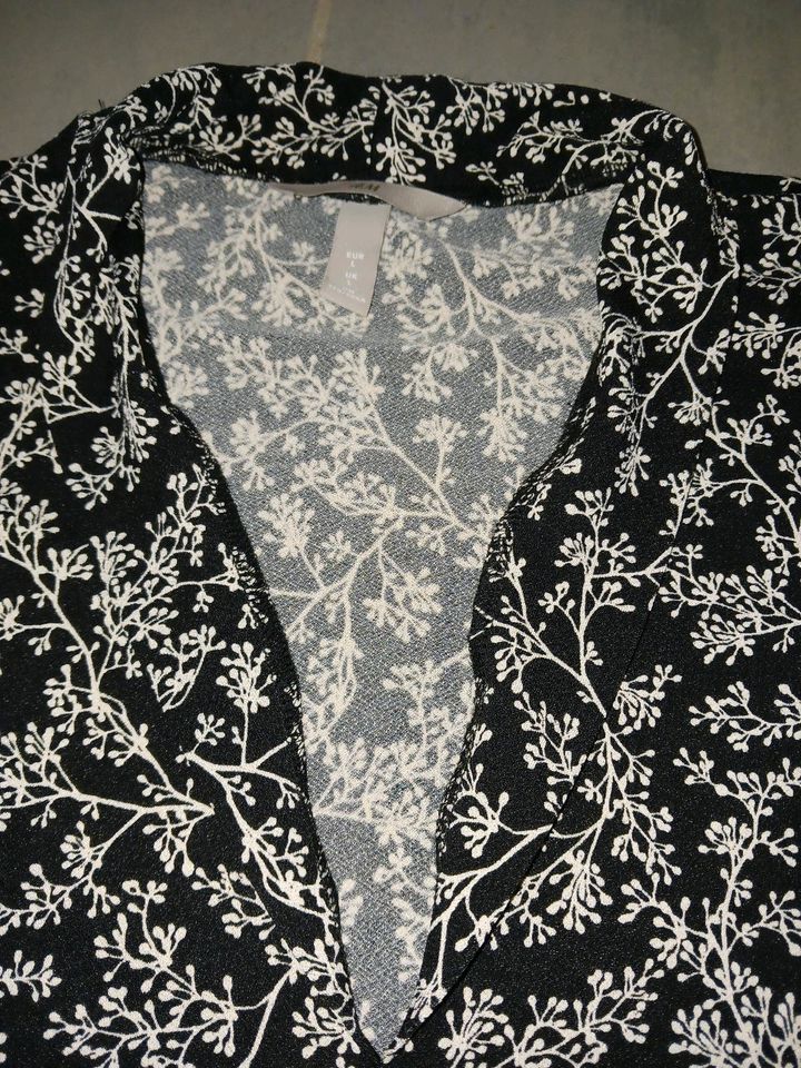 Damen  - Strech - T - Shirt  - Schwarz / Weiß  -  Gr. 44 (  L. ) in Angermünde