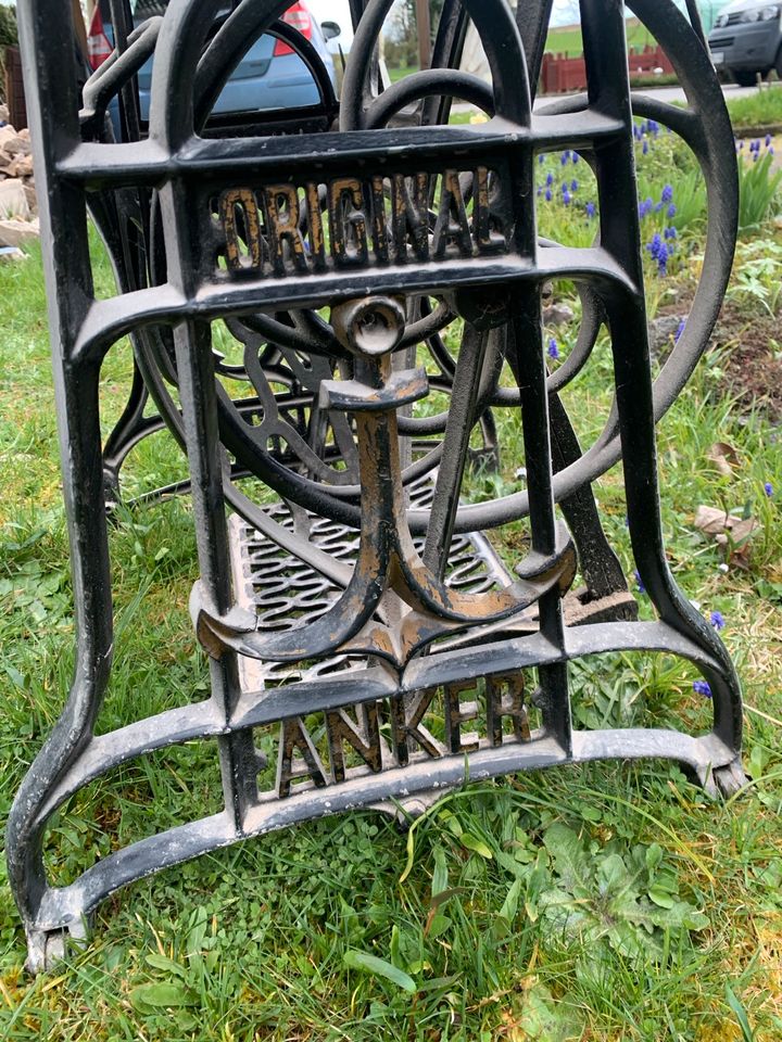 Nähmaschine Anker mit Tisch - Antiquität/ Deko in Hammersbach