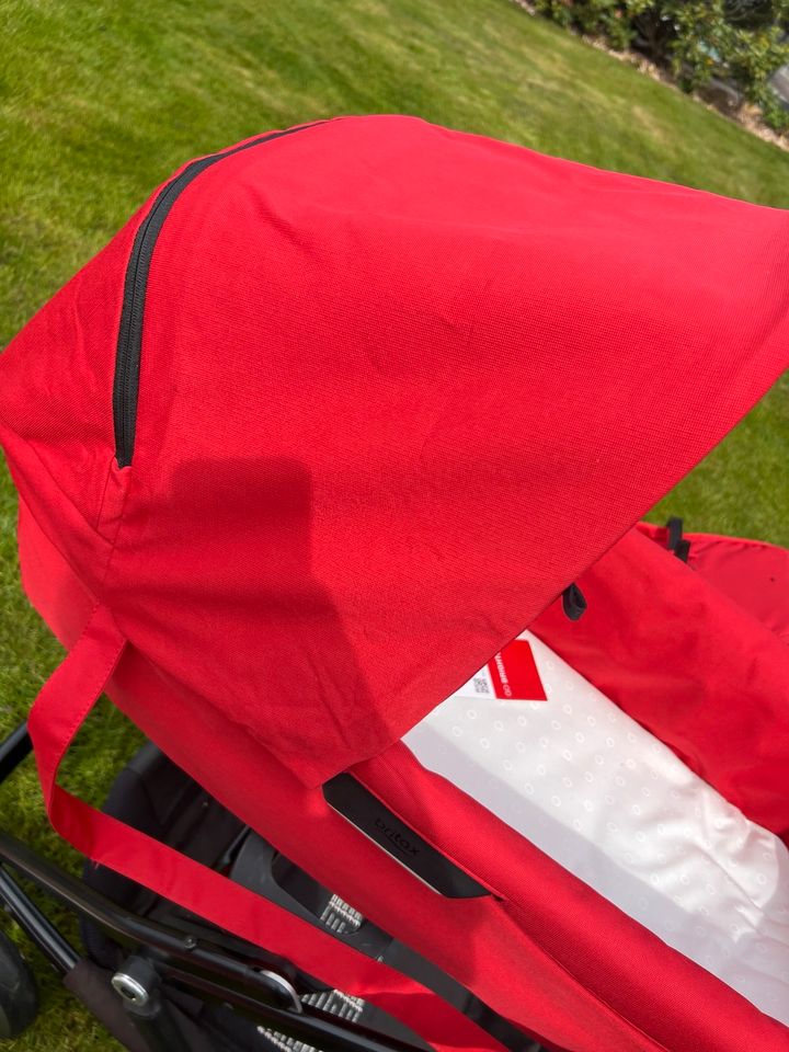 Britax Römer Kinderwagen Go Big - Flame red + Baby Daunenkissen in Torgau