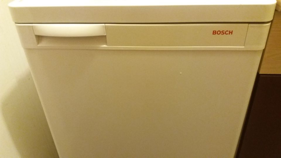 Verkaufe Bosch Kühlschrank mit Große Gefrierschrank in Frankfurt (Oder)