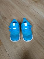 Nike sneaker Turnschuhe blau türkis neon Kinder Jungs weiß Gr. 26 Hessen - Oberaula Vorschau