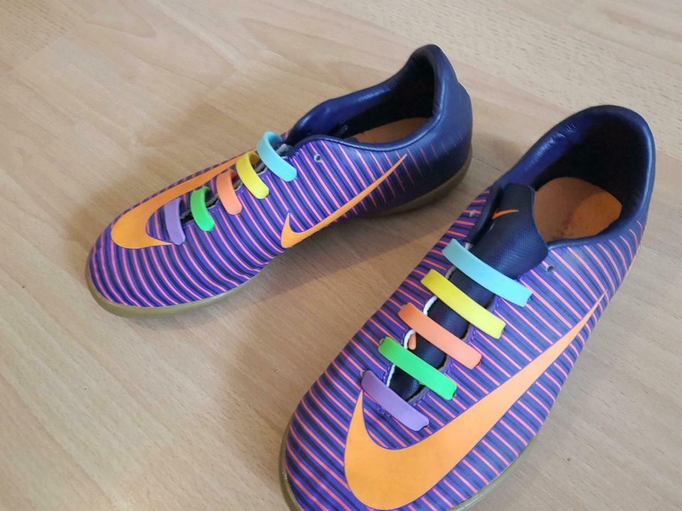 Nike Mercurial gr.33,5 lila bunt in Darmstadt