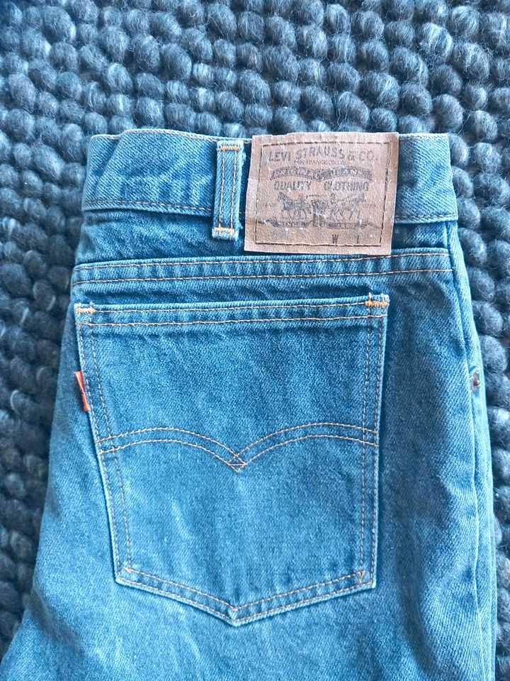 Levis Vintage Jeans Hotpants Shorts W 33  (M) in Mettmann