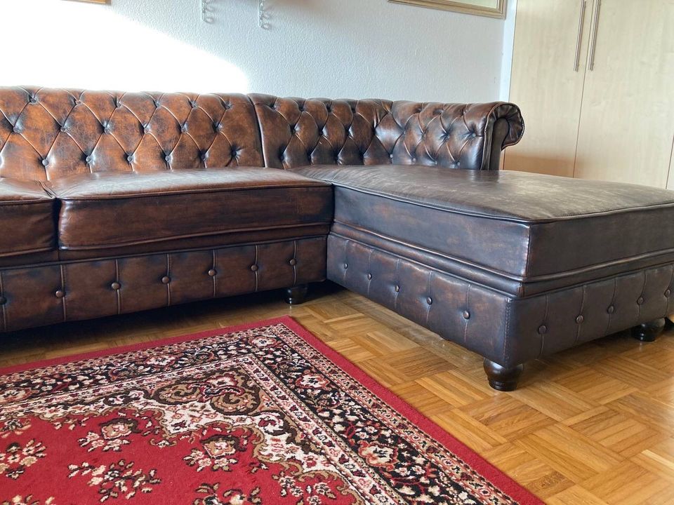 Chesterfield Ecksofa in Lüneburg