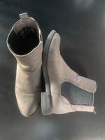 Halbhohe Stiefel Nordrhein-Westfalen - Menden Vorschau