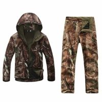 Winter Camo Kleidung dunkel Jacke & Hose Niedersachsen - Bunde Vorschau