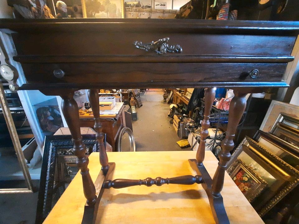 Retro Beistelltisch Tisch Kommode Alt Vintage in Groß-Gerau