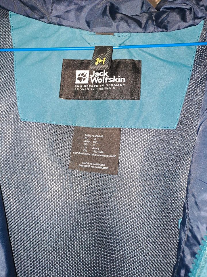 Jack Wolfskin Übergangs Jacke in XL an in Salzwedel