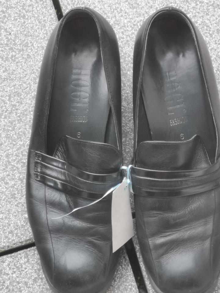 *HÖGL* Klassische Hochfront Pumps, Blockabsatz, schwarz, Gr. 39 in Paderborn