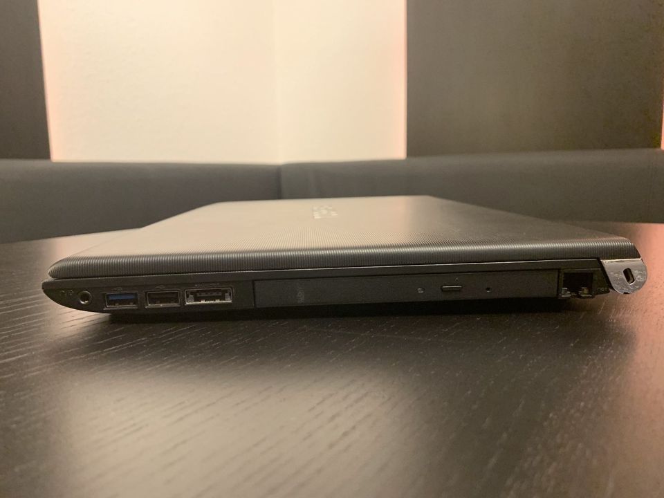 Toshiba Tecra R950 Notebook | i5 - 4 GB Ram - NEUE 250GB SSD in Schloß Holte-Stukenbrock